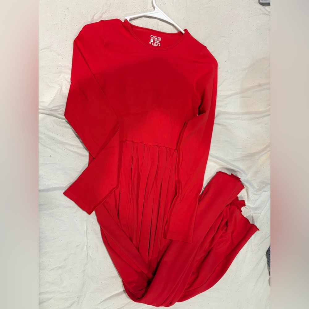 Like newVibrant Red Long Sleeve Dress